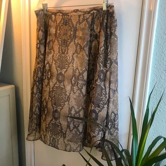 Jaclyn Smith Women’s Snakeskin Skirt - Picture 3 of 6
